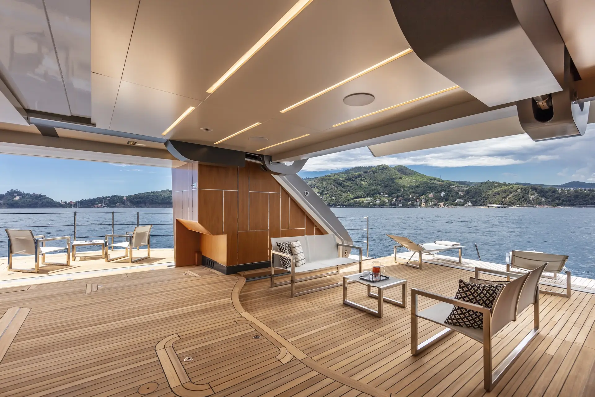 Pershing 140 with stern and salon open to sea