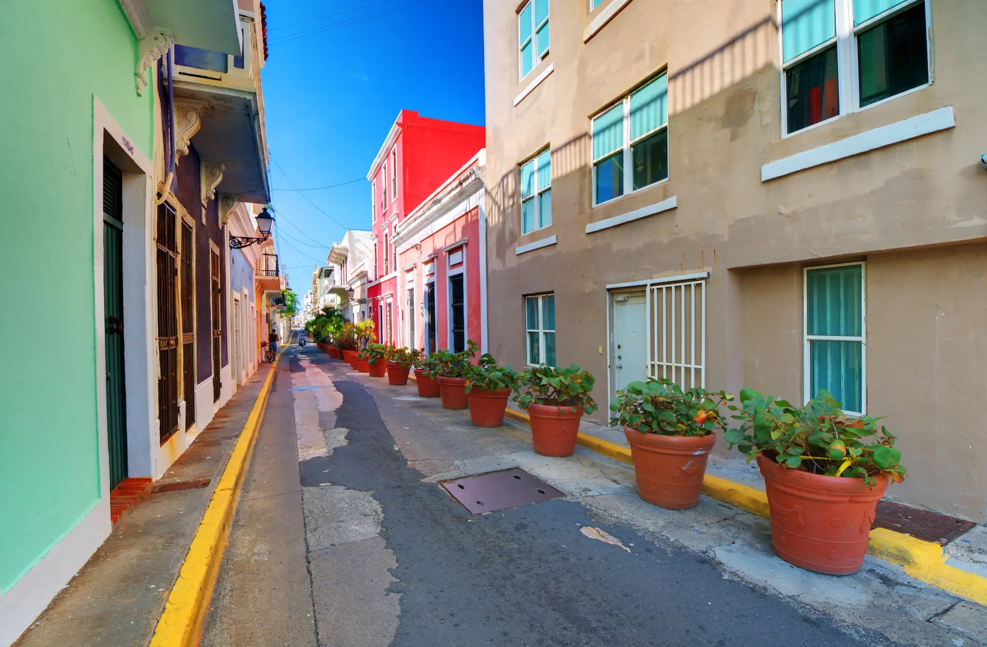 Colourful alley in the old city of San Juan, Puerto Rico