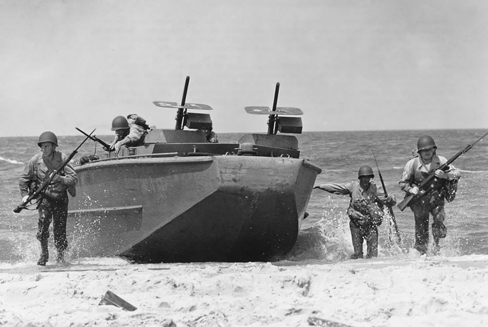 Chris-Craft wartime production for the US Navy and Army